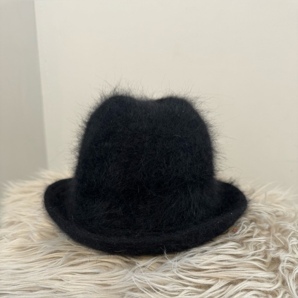 •VINTAGE• DANIER Black Angora Hat - Picture 2 of 7